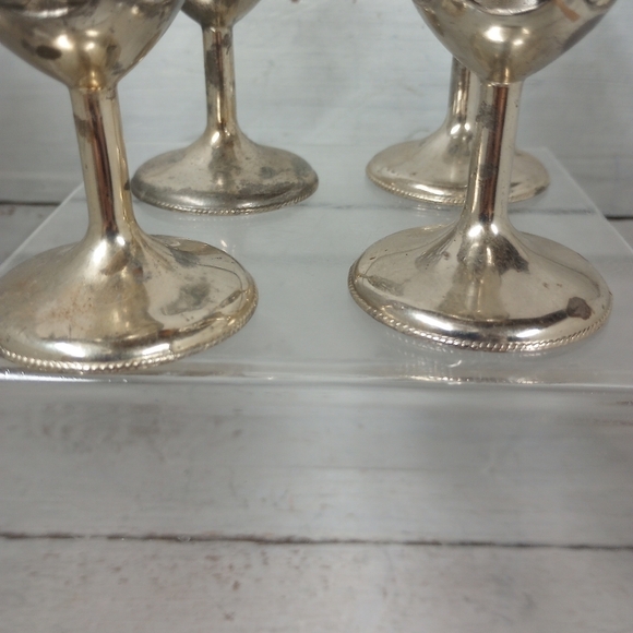 Vintage Antique Set of 4 Metal Silver Plated Tulip Cordial Glass Holders Cups. - Picture 4 of 11
